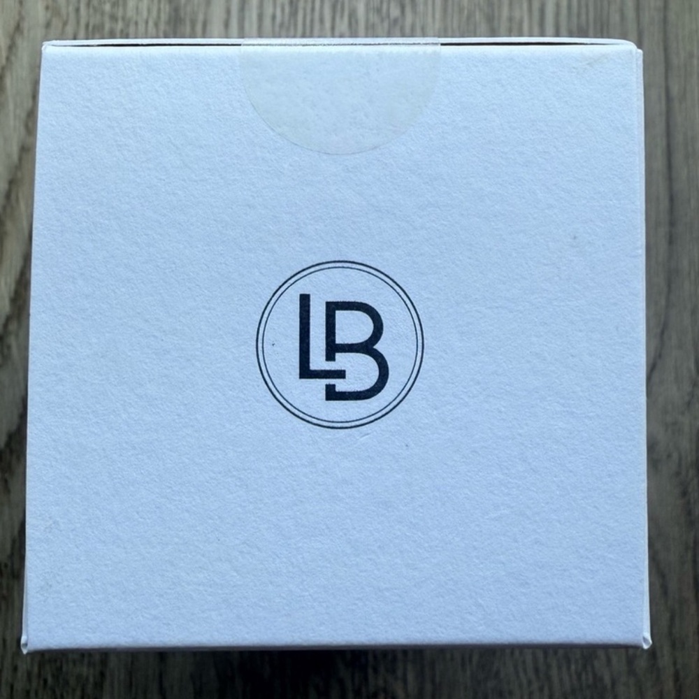 Lorde + Belle HA3 Serum – White Hydrating Face Serum - Picture 9 of 15